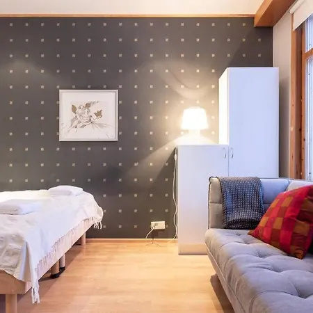 Cozy 1 Bedroom And Free Parking By The Railway Station Oulu