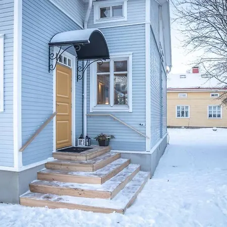 Cozy 1 Bedroom And Free Parking By The Railway Station Apartmán *