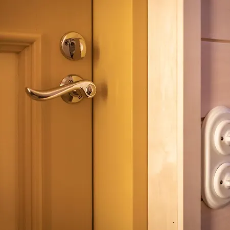 Cozy 1 Bedroom And Free Parking By The Railway Station Apartamento *